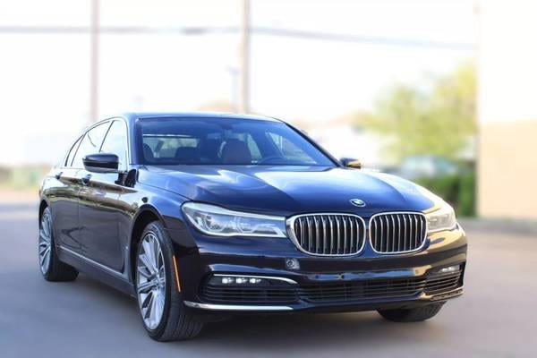 BMW 7 Series with VIN: WBA7F2C58JG424239