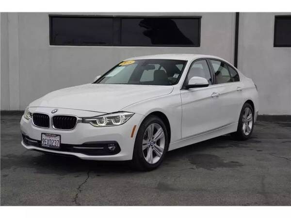 BMW 3 Series with VIN: WBA8E5C57JA506619
