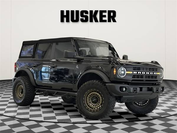 Ford Bronco with VIN: 1FMDE5BHXNLB23471