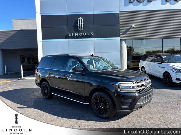 Ford Expedition with VIN: 1FMJU1JT9NEA47153