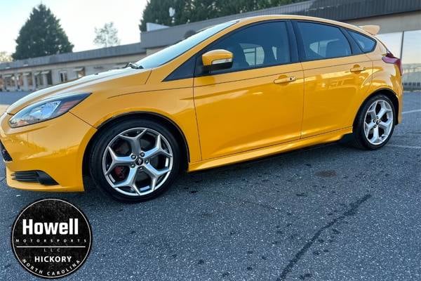 2013 Ford Focus ST Base Hatchback