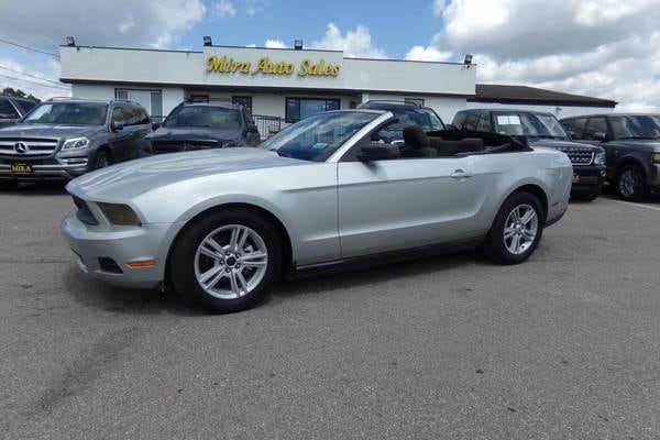 2010 Ford Mustang V6 Convertible