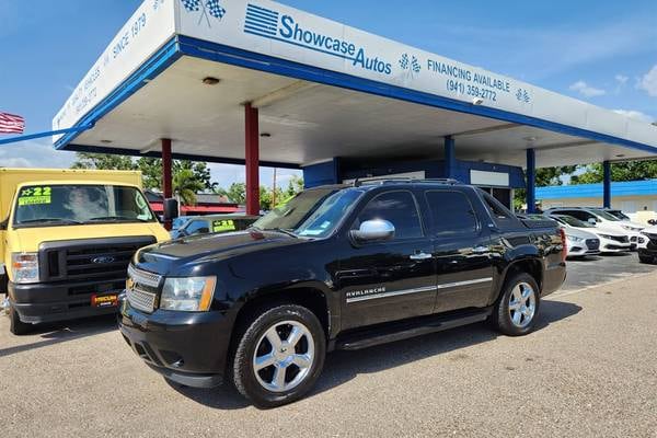 2011 Chevrolet Avalanche LTZ  Crew Cab