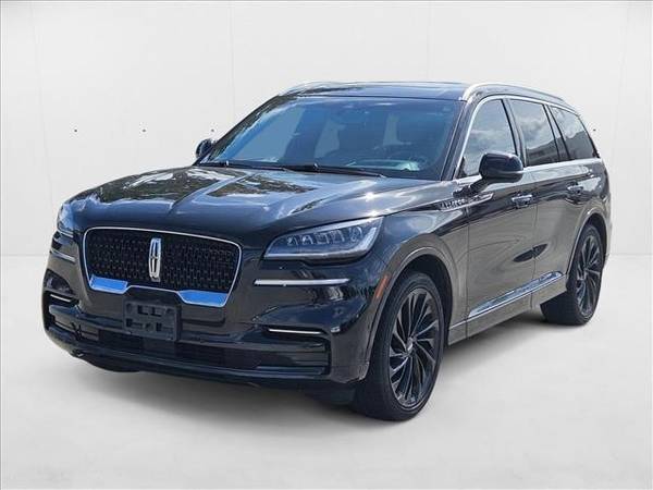 Lincoln Aviator with VIN: 5LM5J7XC2NGL05728