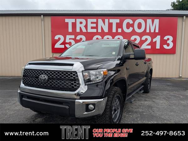 Toyota Tundra with VIN: 5TFDW5F17JX702550