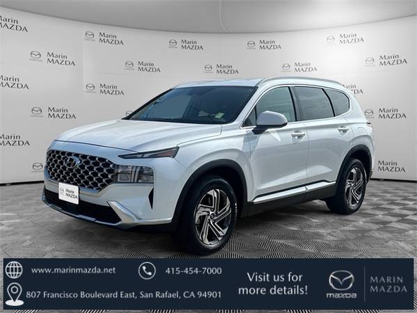 Hyundai Santa Fe with VIN: 5NMS24AJ3NH439766