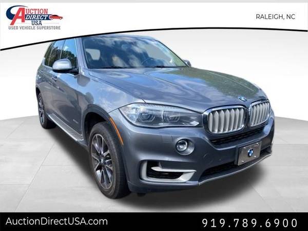 BMW X5 with VIN: 5UXKR6C51G0J80199