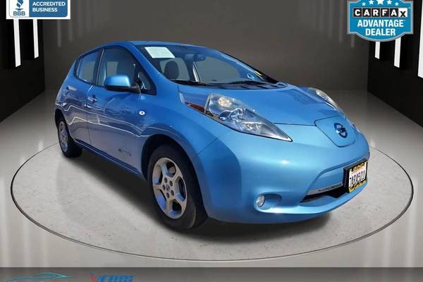 2011 Nissan LEAF SL Hatchback