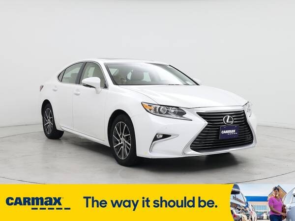Lexus ES 350 with VIN: JTHBK1GGXG2233926