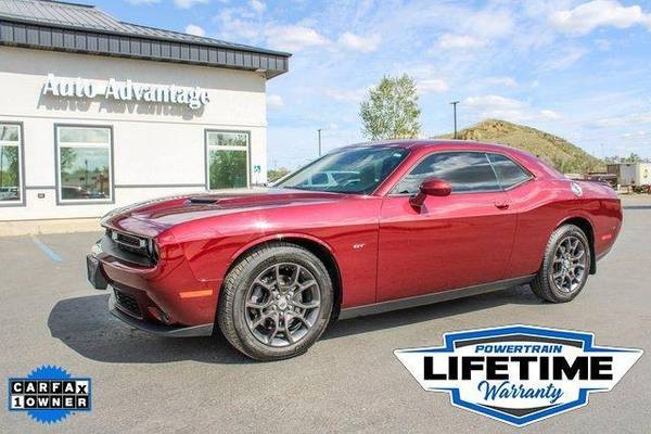 Dodge Challenger with VIN: 2C3CDZGG9JH112984