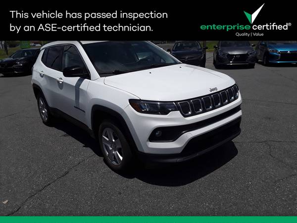 Jeep Compass with VIN: 3C4NJDBB6NT230483