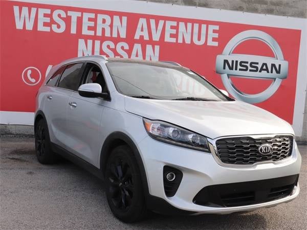 Kia Sorento with VIN: 5XYPH4A50LG663138