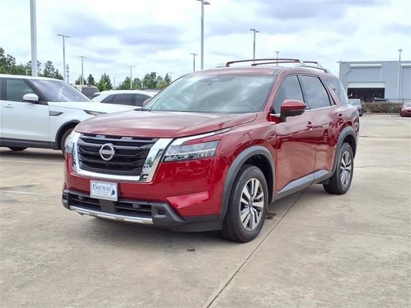 Nissan Pathfinder with VIN: 5N1DR3CA3PC203305