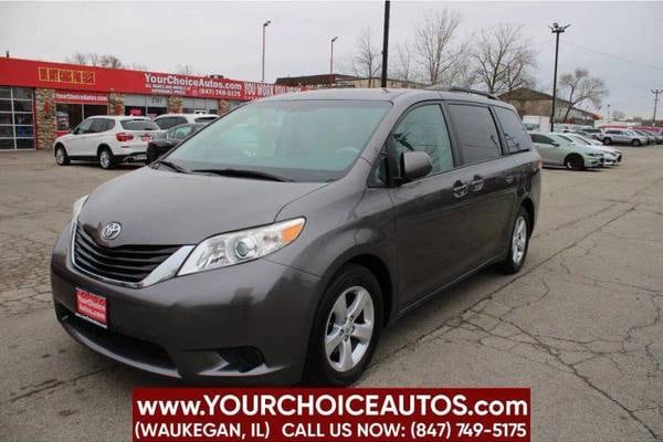 2014 Toyota Sienna LE 8-Passenger