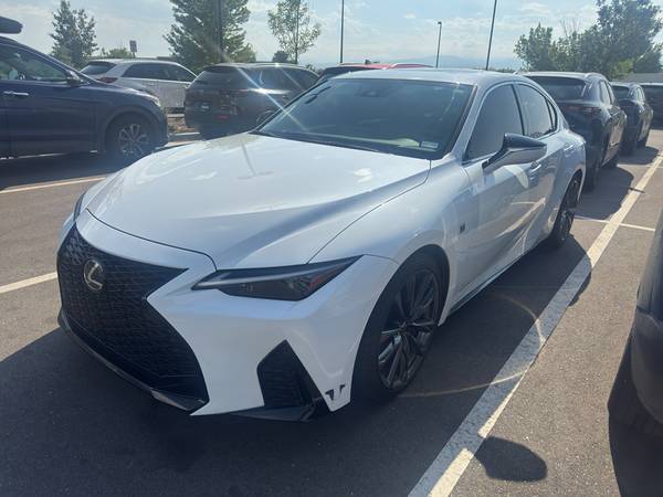 Lexus IS 350 with VIN: JTHBZ1B26P5067474