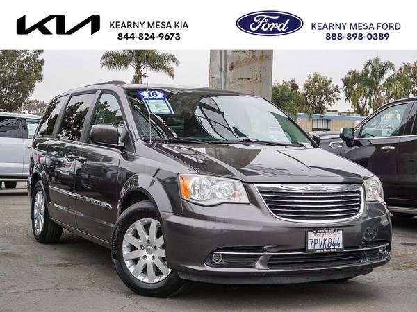 Chrysler Town and Country with VIN: 2C4RC1BG7GR213560