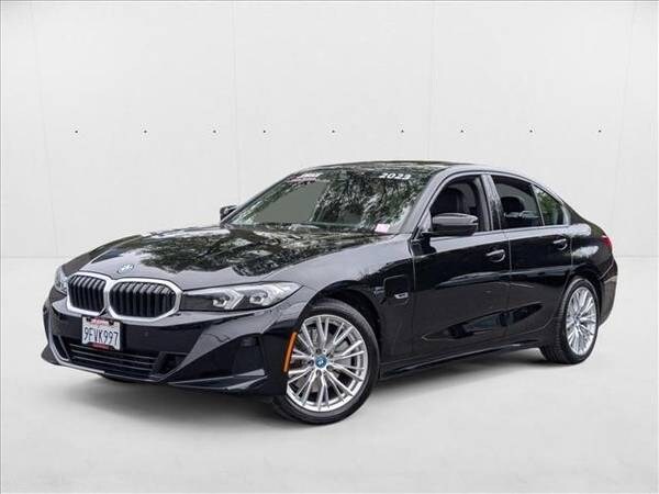 BMW 3 Series with VIN: 3MW39FF00P8D48763