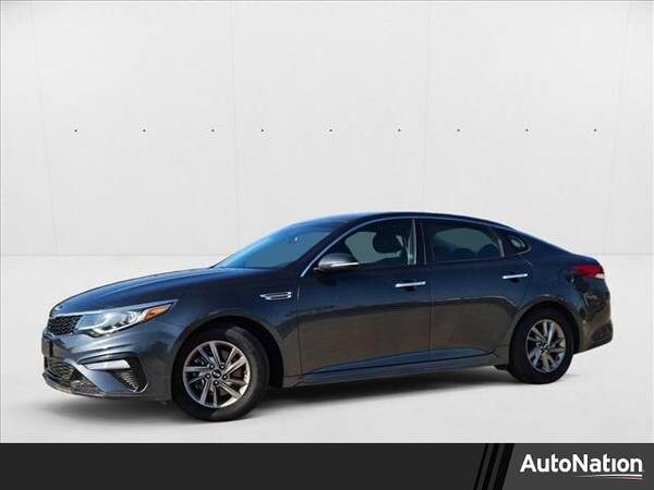 Kia Optima with VIN: 5XXGT4L31LG396249