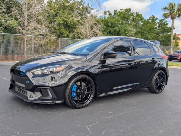 Ford Focus RS with VIN: WF0DP3TH8H4121733