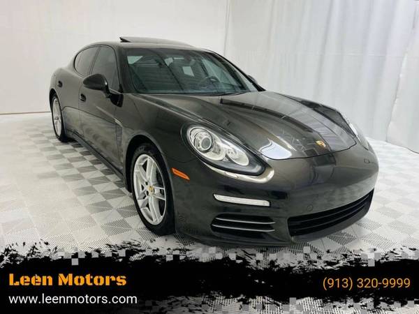 Porsche Panamera with VIN: WP0AA2A73GL006957