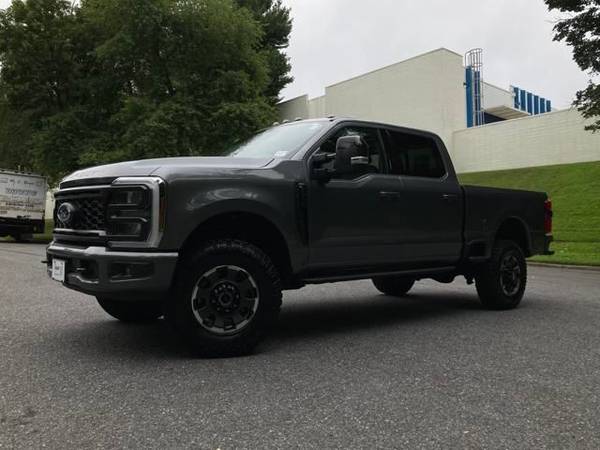 Ford F-250 Super Duty with VIN: 1FT8W2BN4REF60366