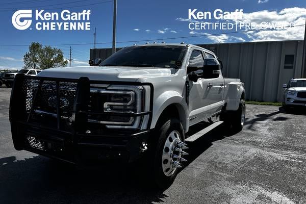 2023 Ford F-450 Super Duty Platinum Diesel Crew Cab