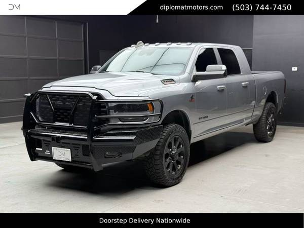 Ram 3500 with VIN: 3C63R3LL4NG191572