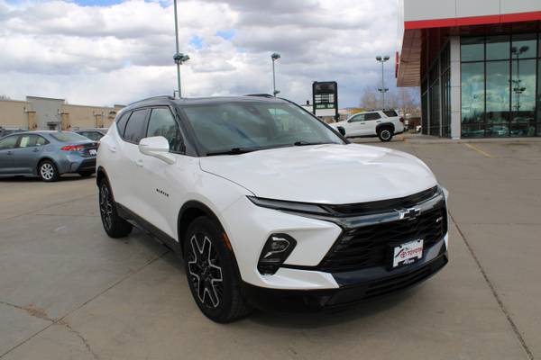 Chevrolet Blazer with VIN: 3GNKBKRS6RS185283