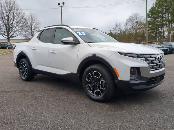 Hyundai Santa Cruz with VIN: 5NTJDDAF2PH065059