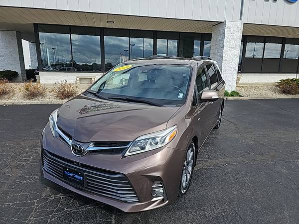 Toyota Sienna with VIN: 5TDDZ3DC8LS246597