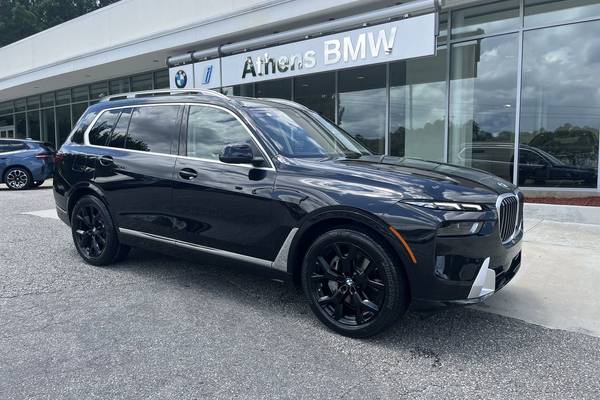 2025 BMW X7 xDrive40i