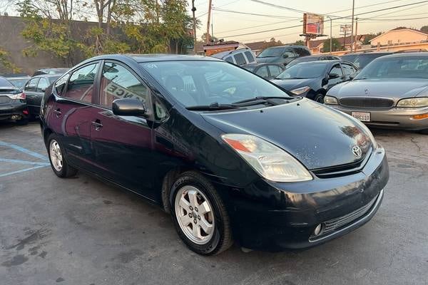 2005 Toyota Prius Base Hybrid Hatchback