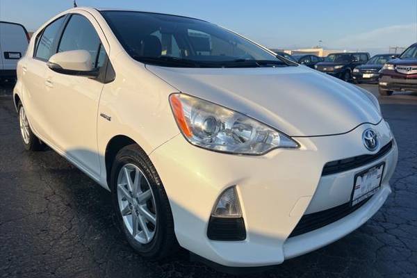 2012 Toyota Prius c Three Hybrid Hatchback