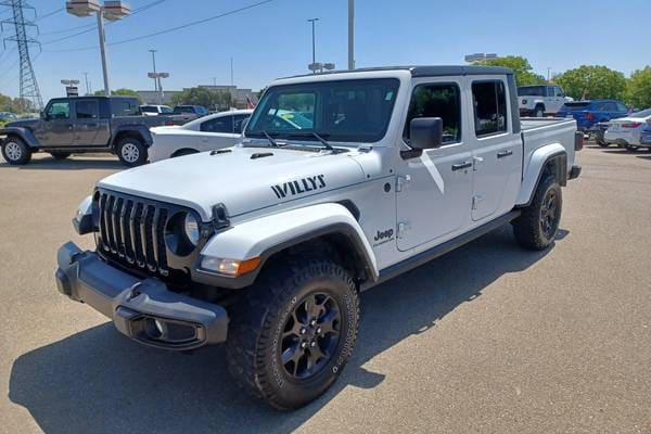 2022 Jeep Gladiator Sport  Crew Cab