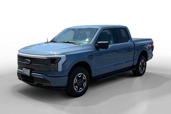 2023 Ford F-150 Lightning XLT SuperCrew