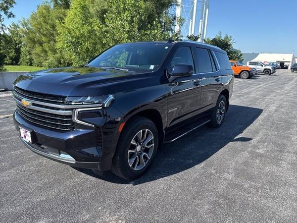 Chevrolet Tahoe with VIN: 1GNSKNKDXPR555955