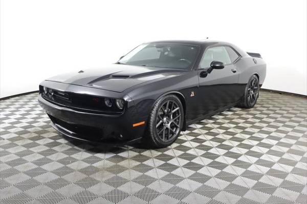 2016 Dodge Challenger R/T Scat Pack Coupe