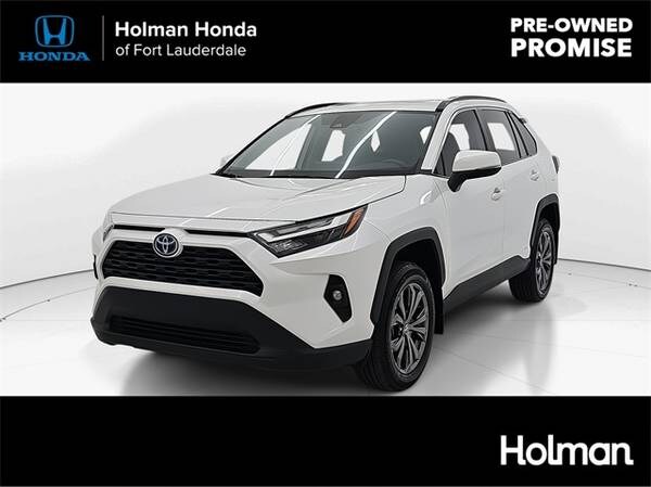 Toyota RAV4 Hybrid with VIN: 4T3B6RFV1RU143109