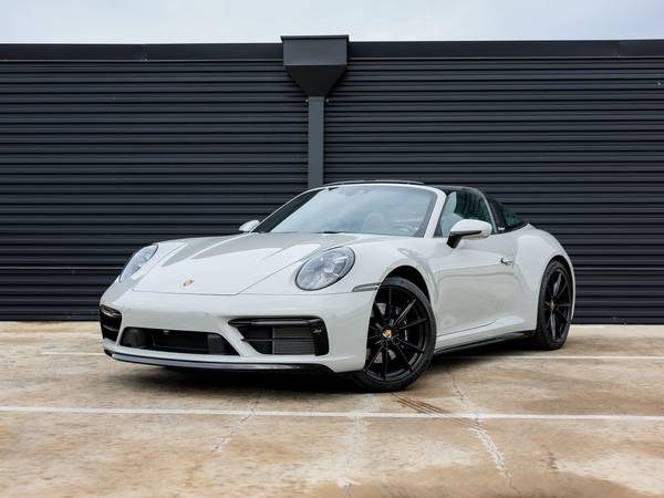 Porsche 911 with VIN: WP0BB2A99RS233999