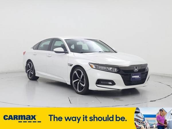 Honda Accord with VIN: 1HGCV1E33JA036592