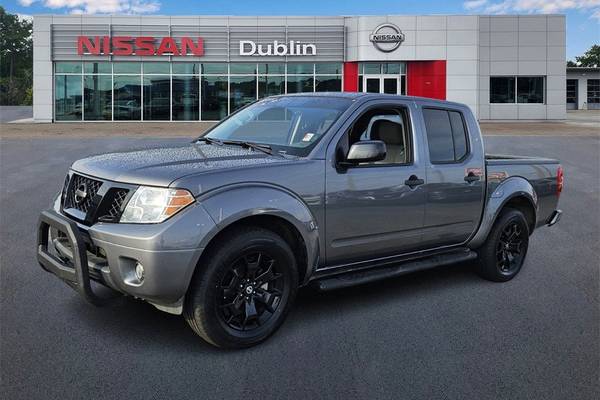 2020 Nissan Frontier SV  Crew Cab