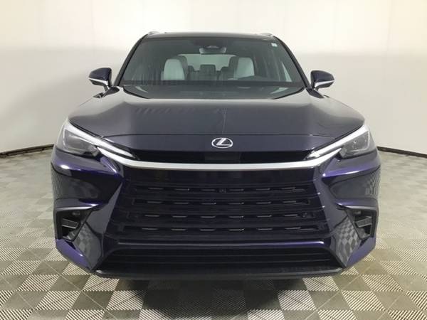 Lexus TX with VIN: 5TDAAAB69SS021082