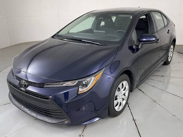 Toyota Corolla with VIN: 5YFB4MDE0RP200728