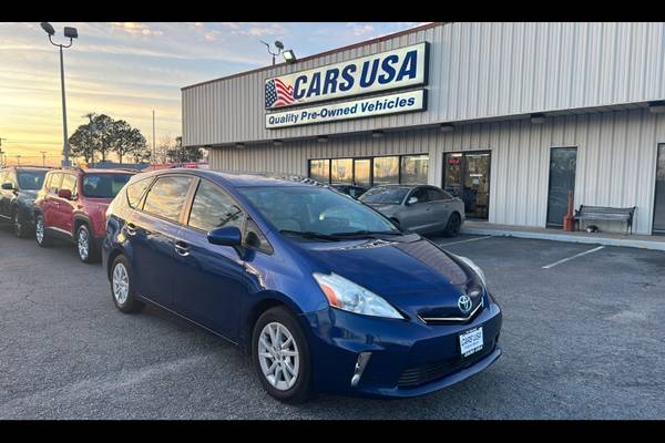 2012 Toyota Prius v Two Hybrid