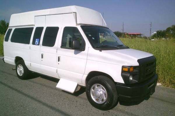 2009 Ford Econoline Cargo E-250