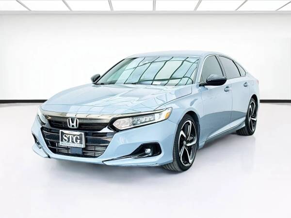 Honda Accord with VIN: 1HGCV1F33NA121226