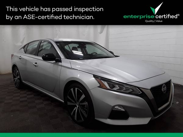 Nissan Altima with VIN: 1N4BL4CV9NN402873