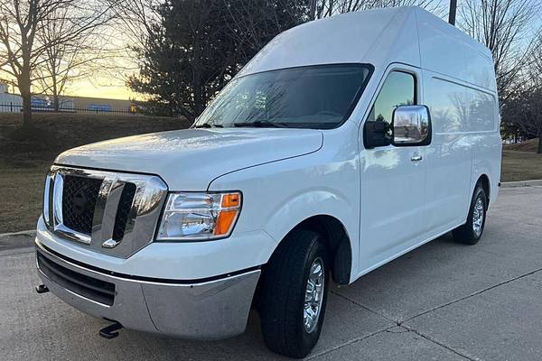 2017 Nissan NV Cargo 3500 SL