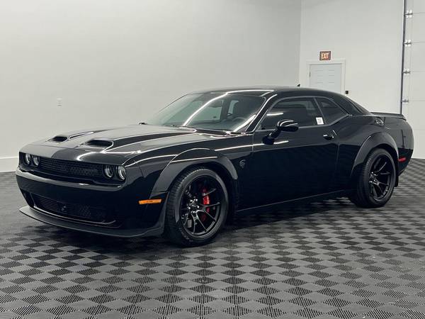 Dodge Challenger with VIN: 2C3CDZC91PH648232