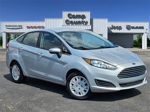 Ford Fiesta with VIN: 3FADP4AJ4GM206883